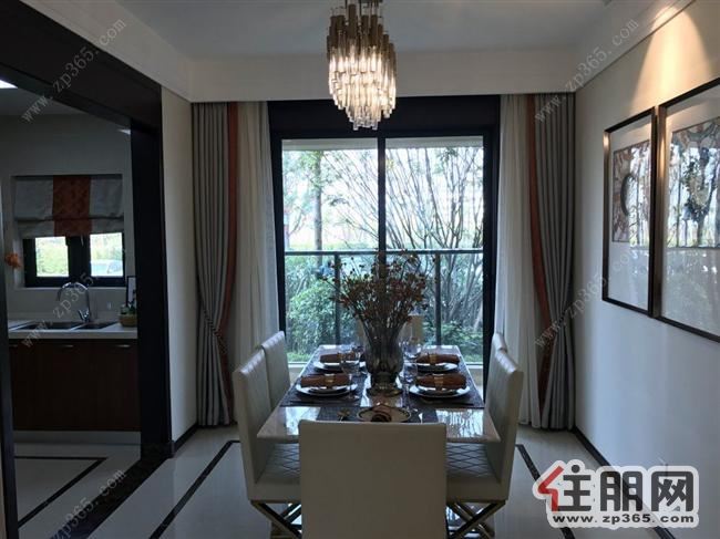 五象总部基地融创九棠府126平大四房北师大附