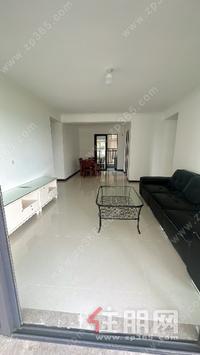 绿地城精装大四房业主急租，仅1300元，全新家电齐全拎包入住