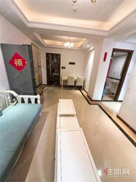 五象湖 + 学校旁!阳光西岸精装三房1600 元 / 月出租