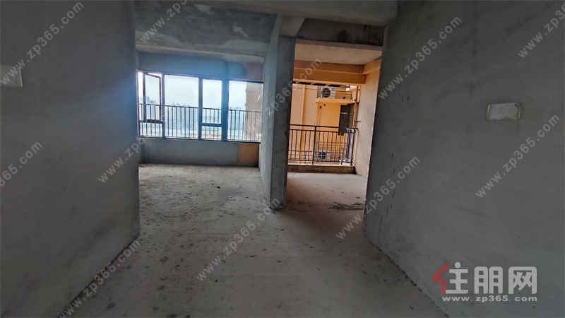 高赠送急售可谈!天健西班牙小镇高赠送100㎡4房,仅65万