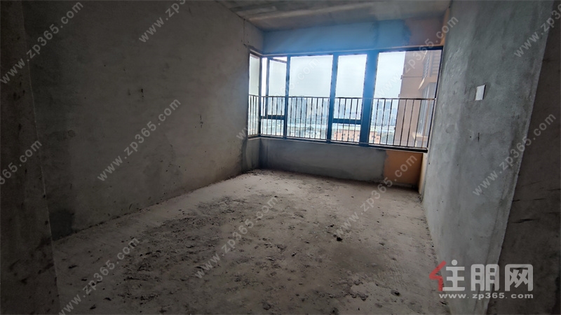 高赠送急售可谈!天健西班牙小镇高赠送100㎡4房,仅65万