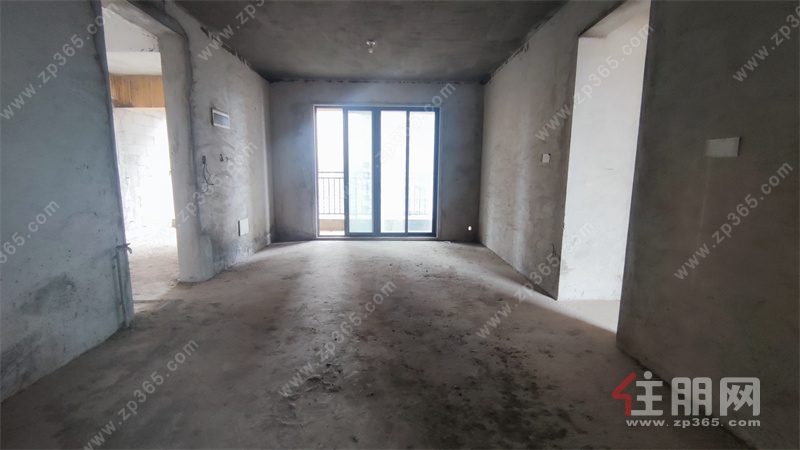 高赠送急售可谈!天健西班牙小镇高赠送100㎡4房,仅65万