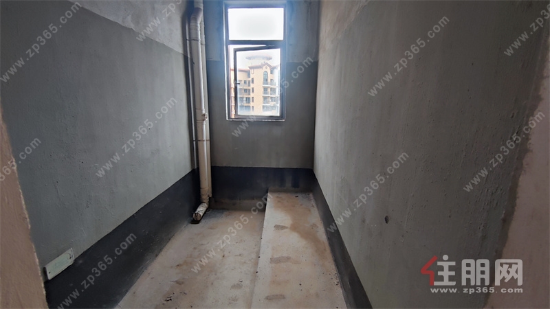 高赠送急售可谈！天健西班牙小镇高赠送97㎡3房，仅65万