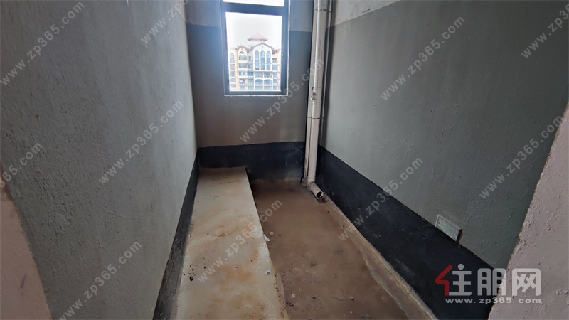 高赠送急售可谈！天健西班牙小镇高赠送97㎡3房，仅65万