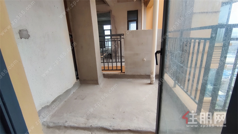 高赠送急售可谈！天健西班牙小镇高赠送97㎡3房，仅65万