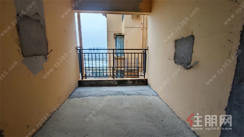 高赠送急售可谈！天健西班牙小镇高赠送97㎡ 3房，仅65万