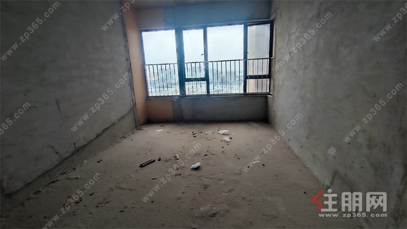 高赠送急售可谈!天健西班牙小镇高赠送103㎡4房,仅65万