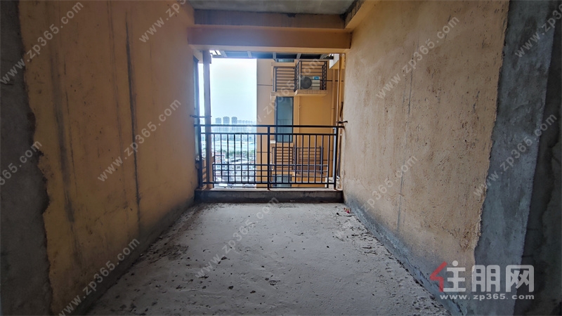 高赠送急售可谈!天健西班牙小镇高赠送103㎡4房,仅65万