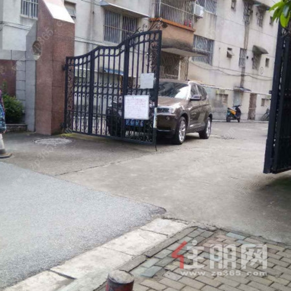 广西壮族自治区人民医院亭江宿舍区