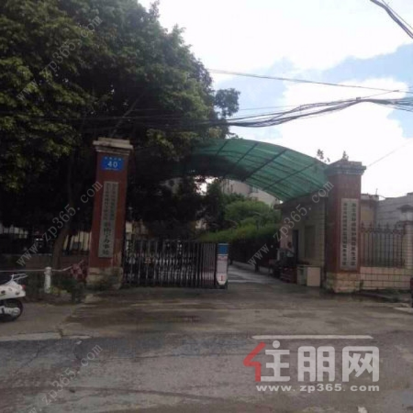 崇左市环保监测站生活区