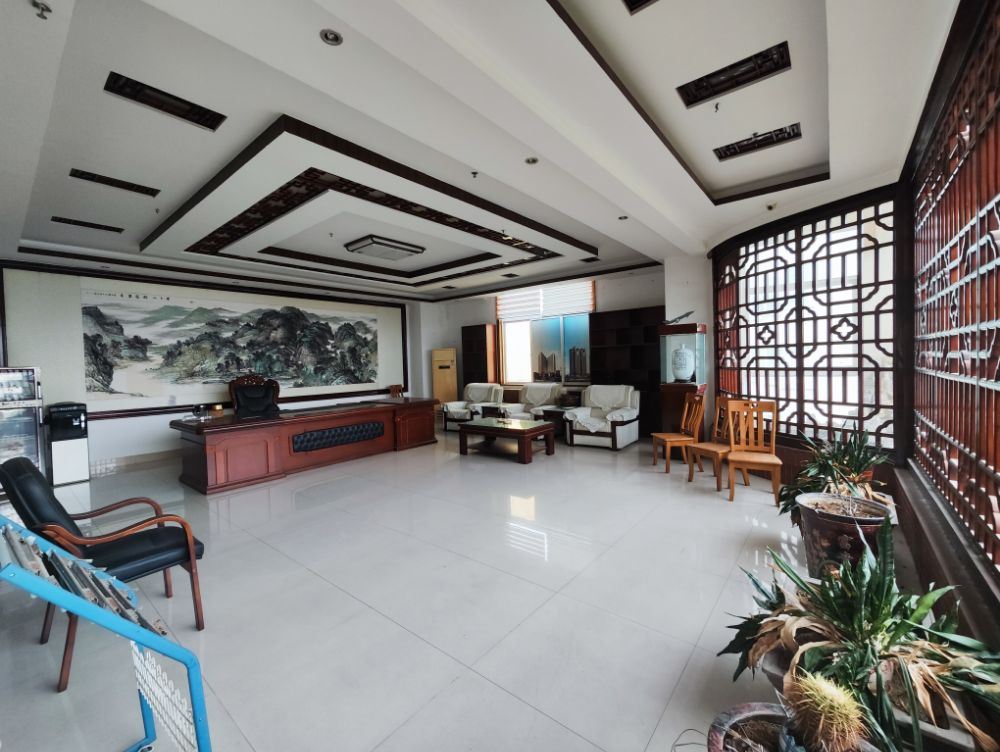 高新大道综合楼11楼整层950㎡火热招租