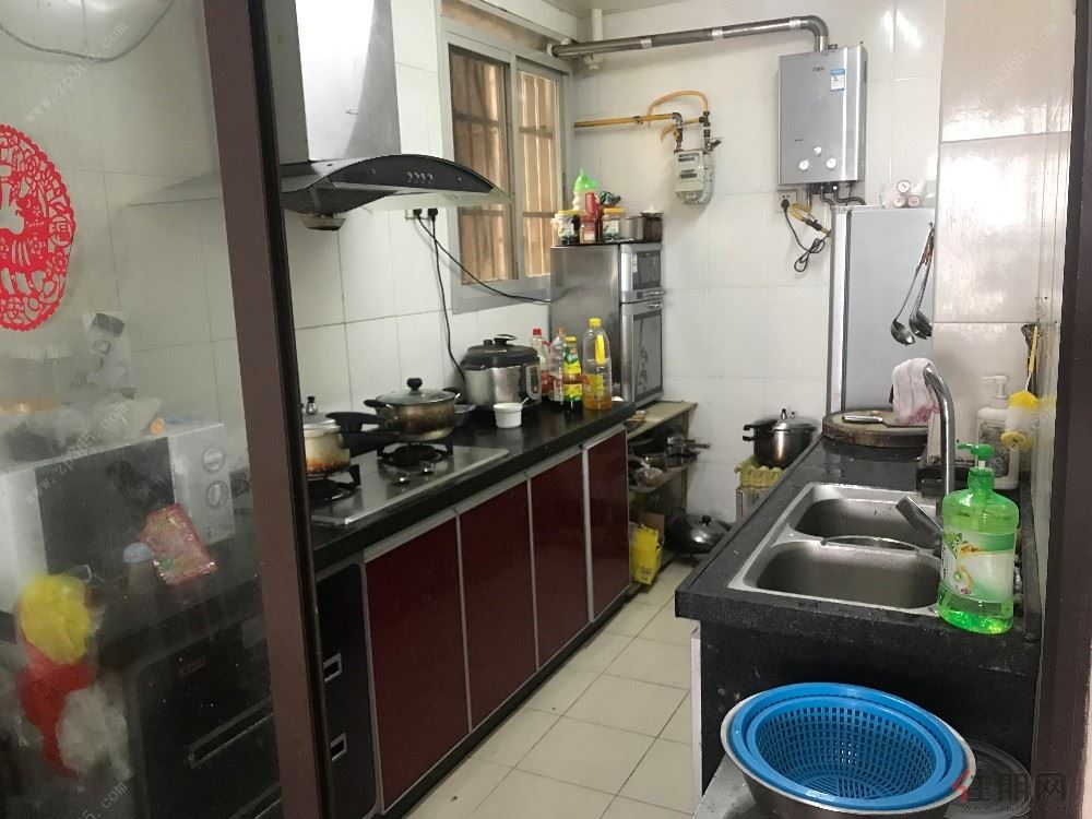 富宁新兴苑3房2厅新房出租