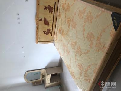 长堽路-工资低也可以住小区房 可以押一付一单间出租拎包入住