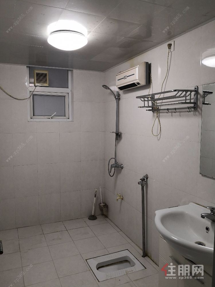 南宁联盟新城精装4房出租