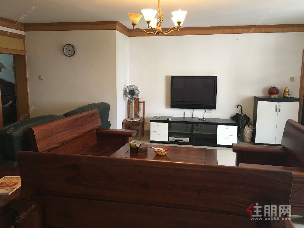 东葛路小学、育才学校、十四中旁伟业小区三房一厅出租,近地铁3号线