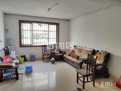 五一路 -翠湖新城精装三房租2000 出行购物方便