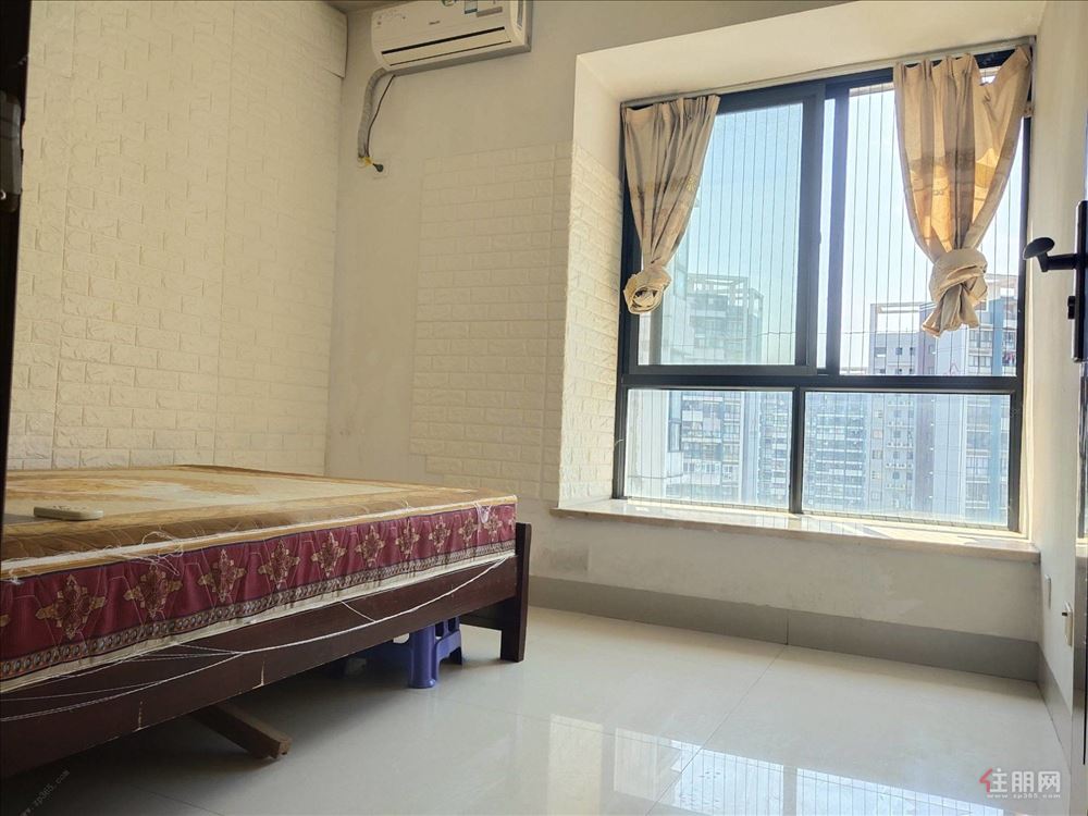 邕江相思湖尽享在眼前相思湖购物广场旁 快者有