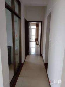 港北区-自住房，采光好，交通方便，价格可议，家庭长租***好