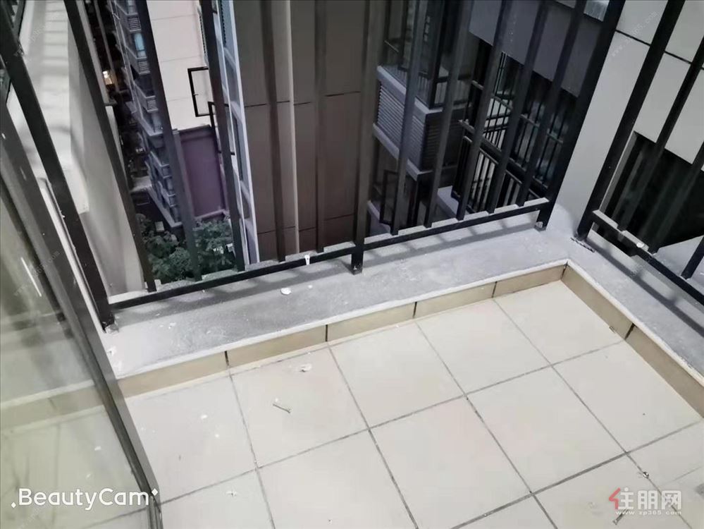 北湖商圈 保利心语 菜市旁 临江宇世纪城 山水绿城