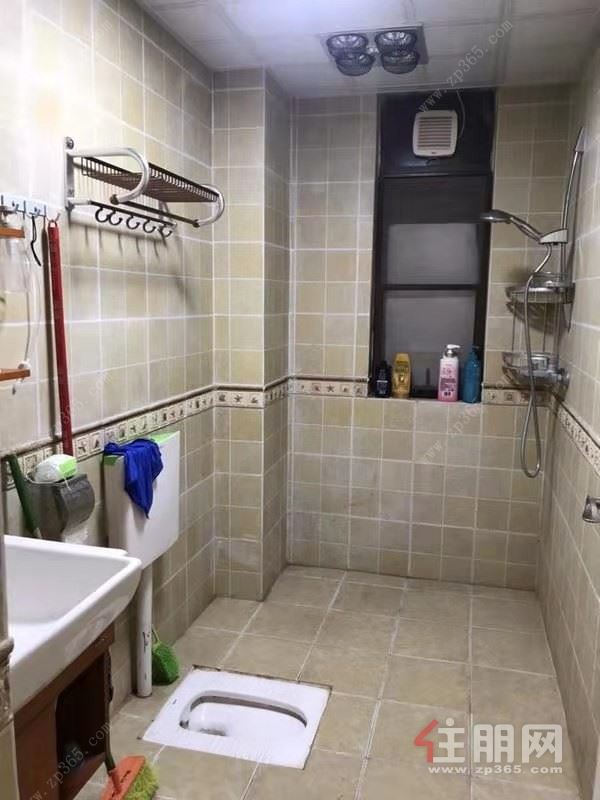 东盟商务区 精美装修 中高楼层 户型方正