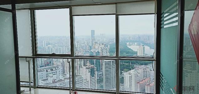 金湖广场-地王国际180度湖景房