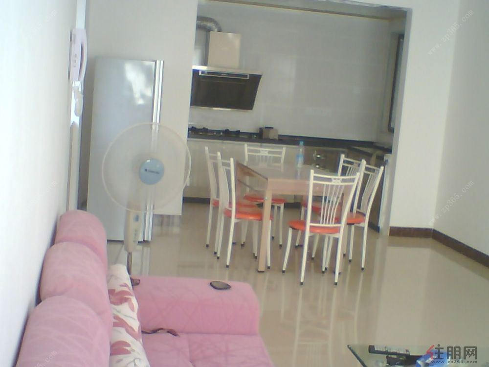 九龙新城 三房两厅两卫120平方