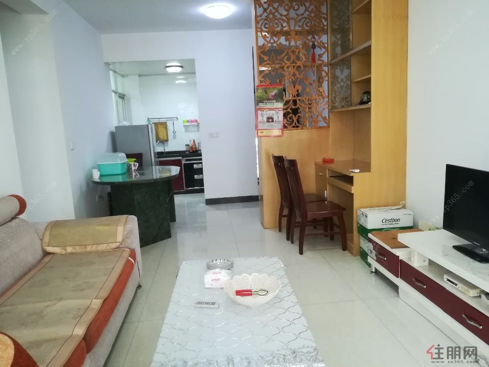 幸福家园两房两厅出租