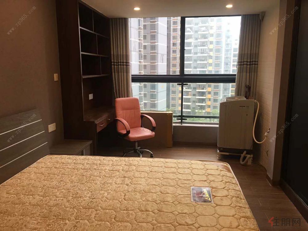 凤岭北+美泉1612旁+家具配齐+拎包入住+有钥匙看房方便