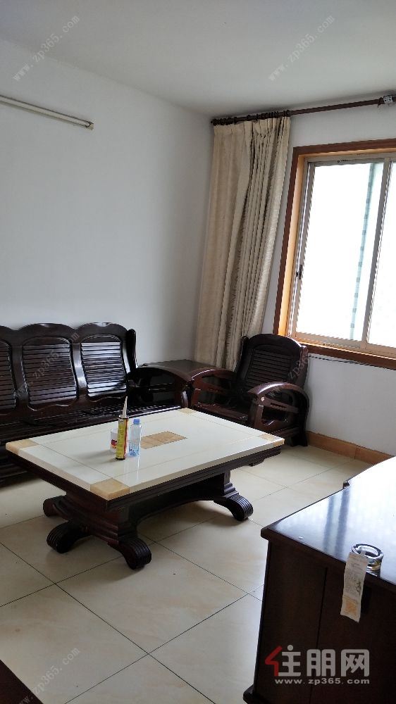 柳州市公园路31号房产大院(学区房)房屋出租