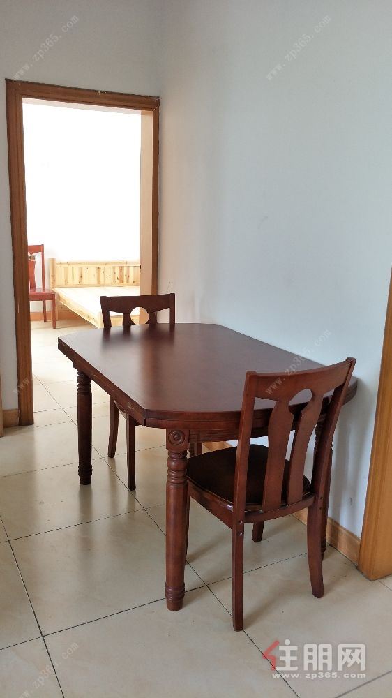 柳州市公园路31号房产大院(学区房)房屋出租