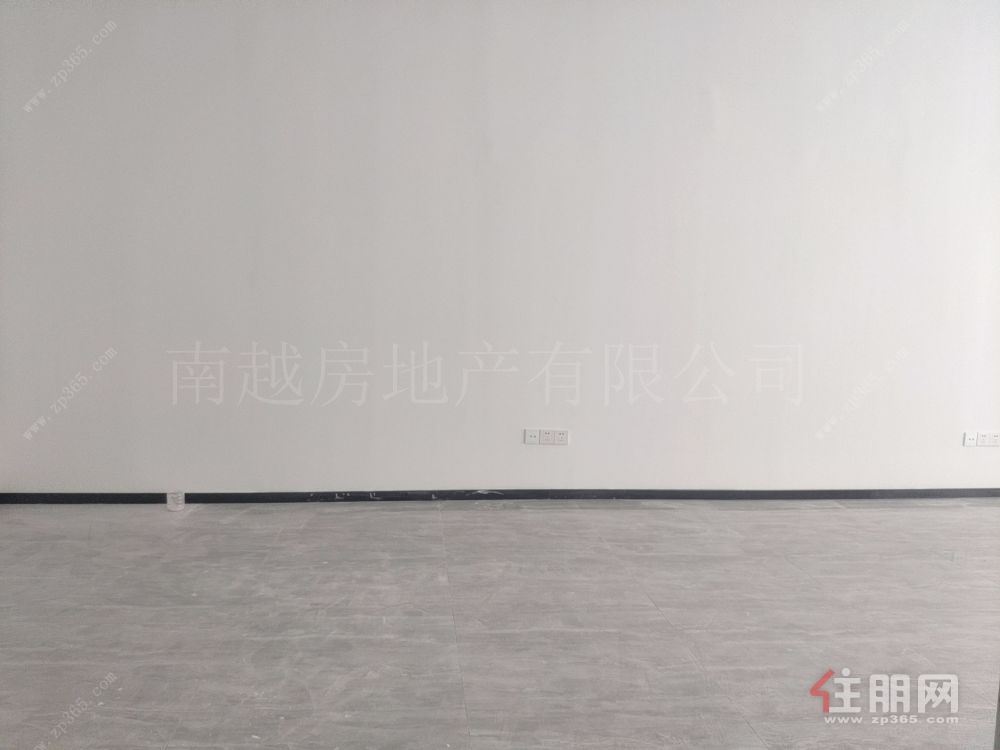 双地铁口,高楼层景观好!业主急租,求稳定企业!