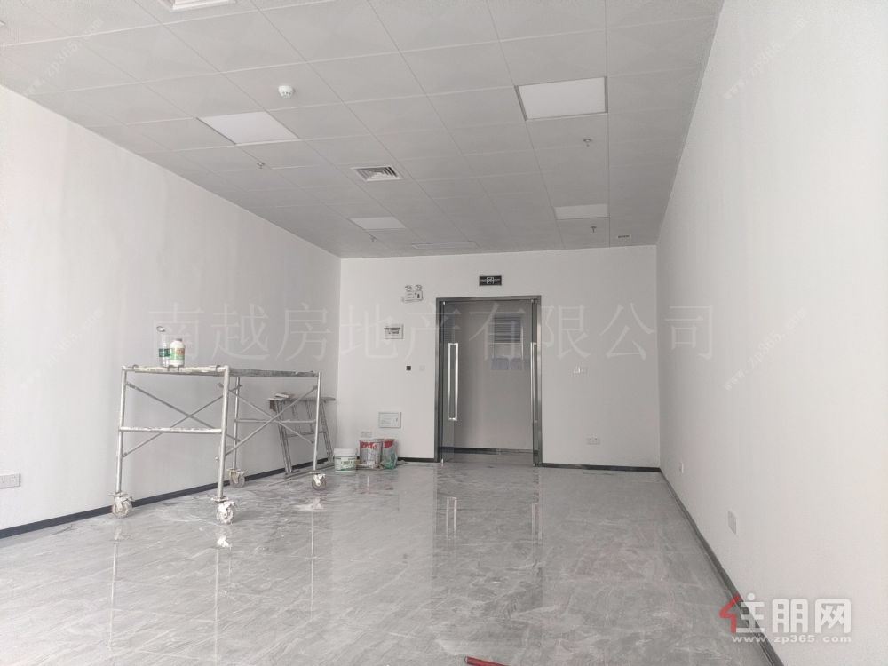 双地铁口,高楼层景观好!业主急租,求稳定企业!