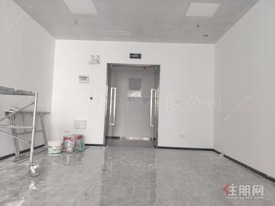 五象大道，双地铁口，高楼层景观好！业主急租，求稳定企业！