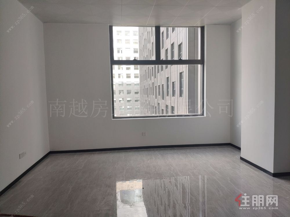 双地铁口,高楼层景观好!业主急租,求稳定企业!