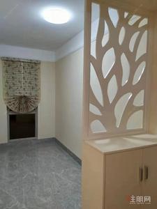 良庆镇-地铁口 碧水天和豪装四房  近地铁 拎包入住 打造你的专属