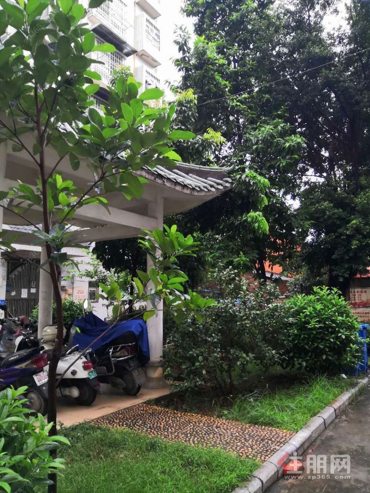 柳南华清园万达广场附近