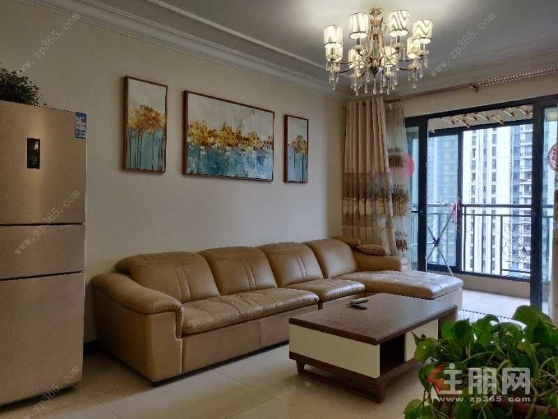 恒大城1栋118平三房两厅两卫精装房设施齐全送充电桩车位(中介勿扰)