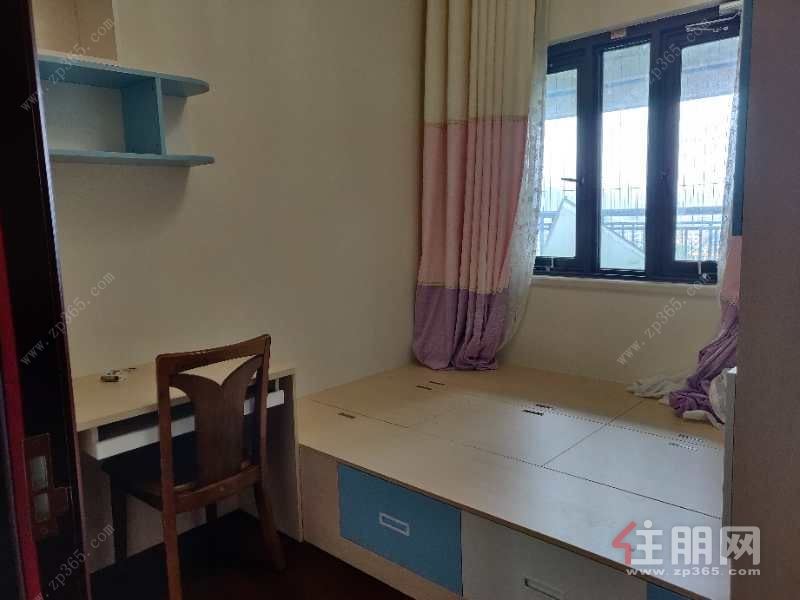 恒大城1栋118平三房两厅两卫精装房设施齐全送充电桩车位(中介勿扰)