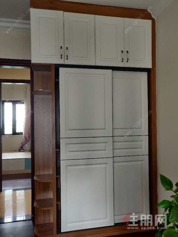 恒大城1栋118平三房两厅两卫精装房设施齐全送充电桩车位(中介勿扰)