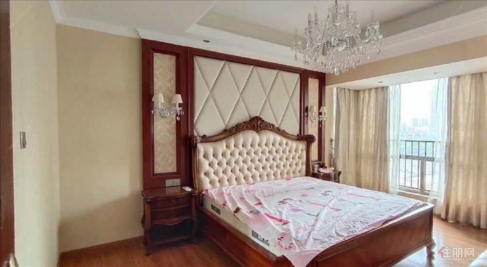 装修堪比幸福里东盟商务区盛天地盛天华府豪华大四房空调