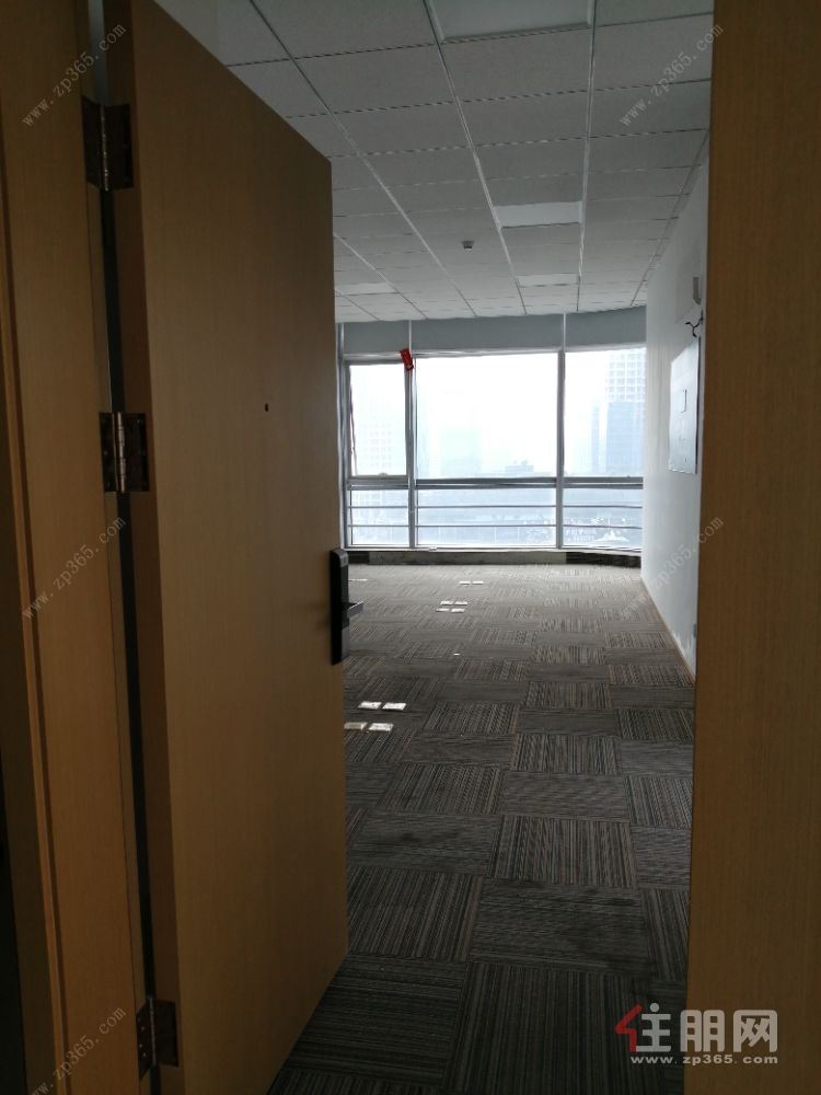 富雅·国际生活广场/61平/双面采光,计划按办公用途做硬装