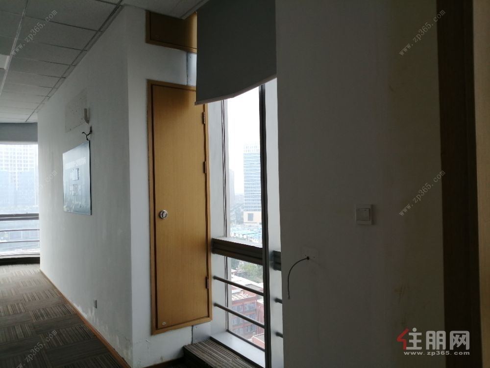 富雅·国际生活广场/61平/双面采光,计划按办公用途做硬装