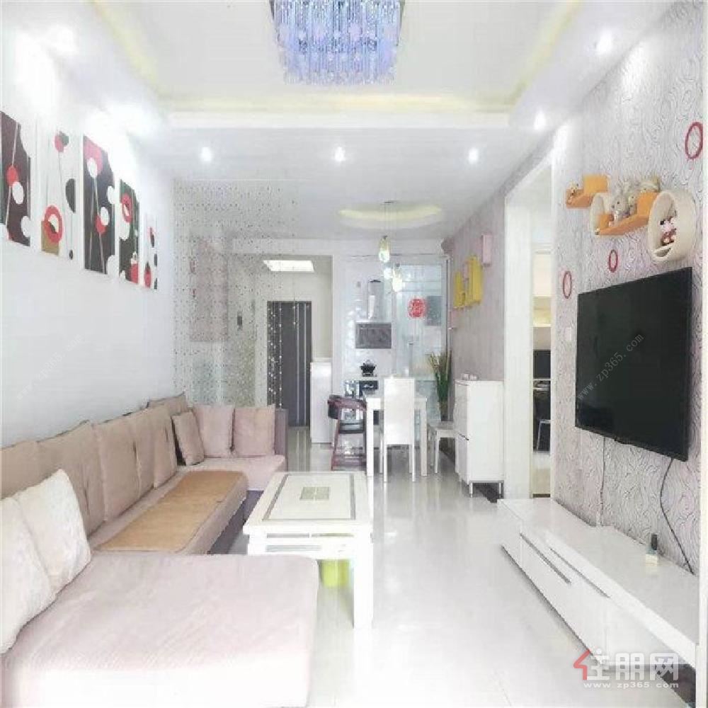 相思湖 西湖东郡,湖景欧式两房家具配齐,很温馨,迷你景观