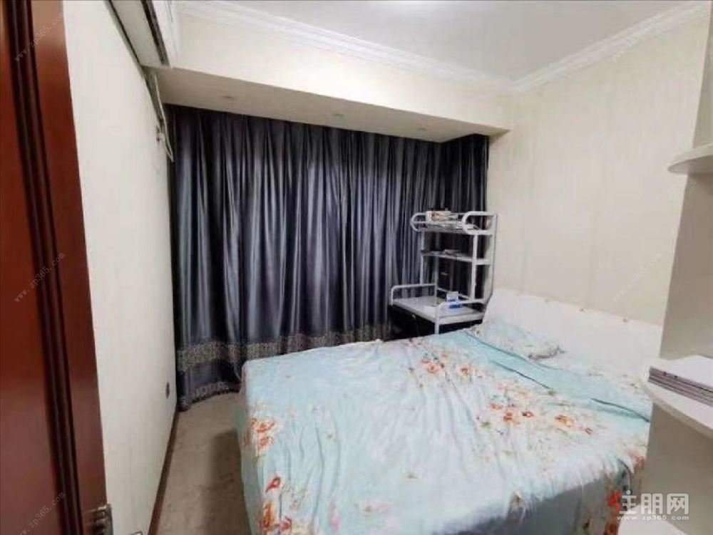 西建水岸华府 2室1800元  炫目登场 朝南看江