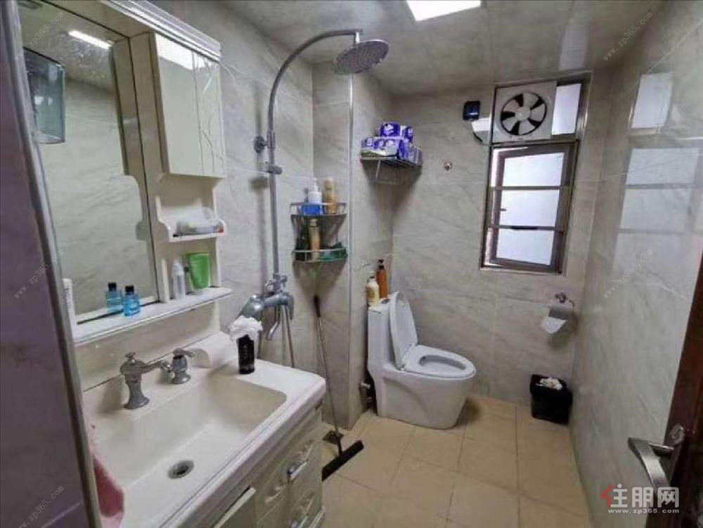 西建水岸华府 2室1800元  炫目登场 朝南看江