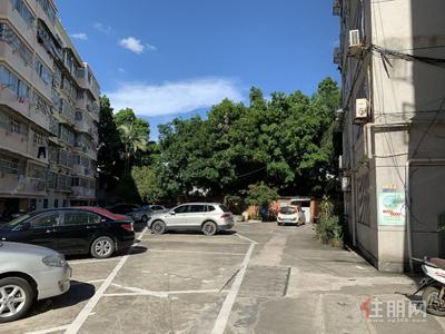 长堽路，南宁市第四医院第二生活区2室2厅1卫