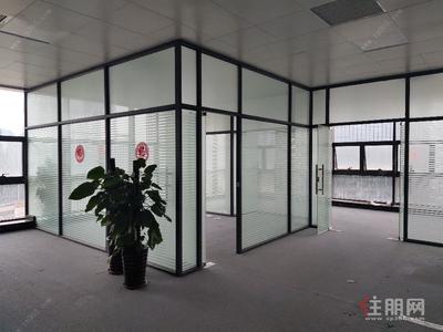 五象大道-急租 裕达300大办公 户型实用 地铁口 送车位 五象新区