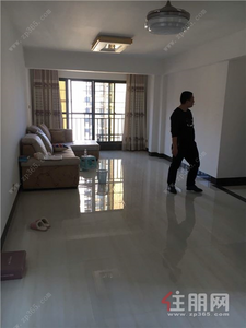 北湖路-北湖小三房97平米，配齐家具出租，可拎包入住