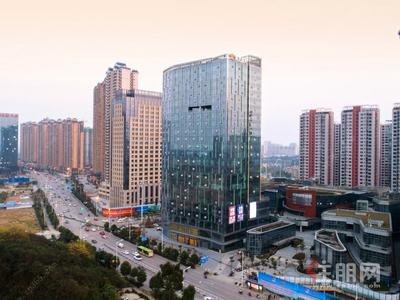 青秀区-5个隔间一个会议室加大办公空间、精装办公室出租