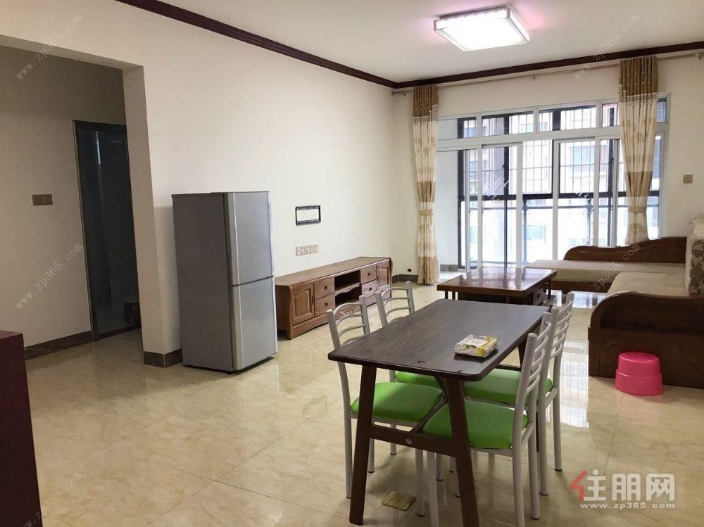 大宇康城 3室2厅2卫 装修精美 拎包入住